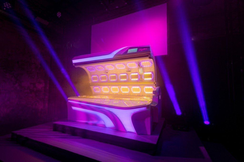 Ergoline Elements with LED animation lighting in a salon setting